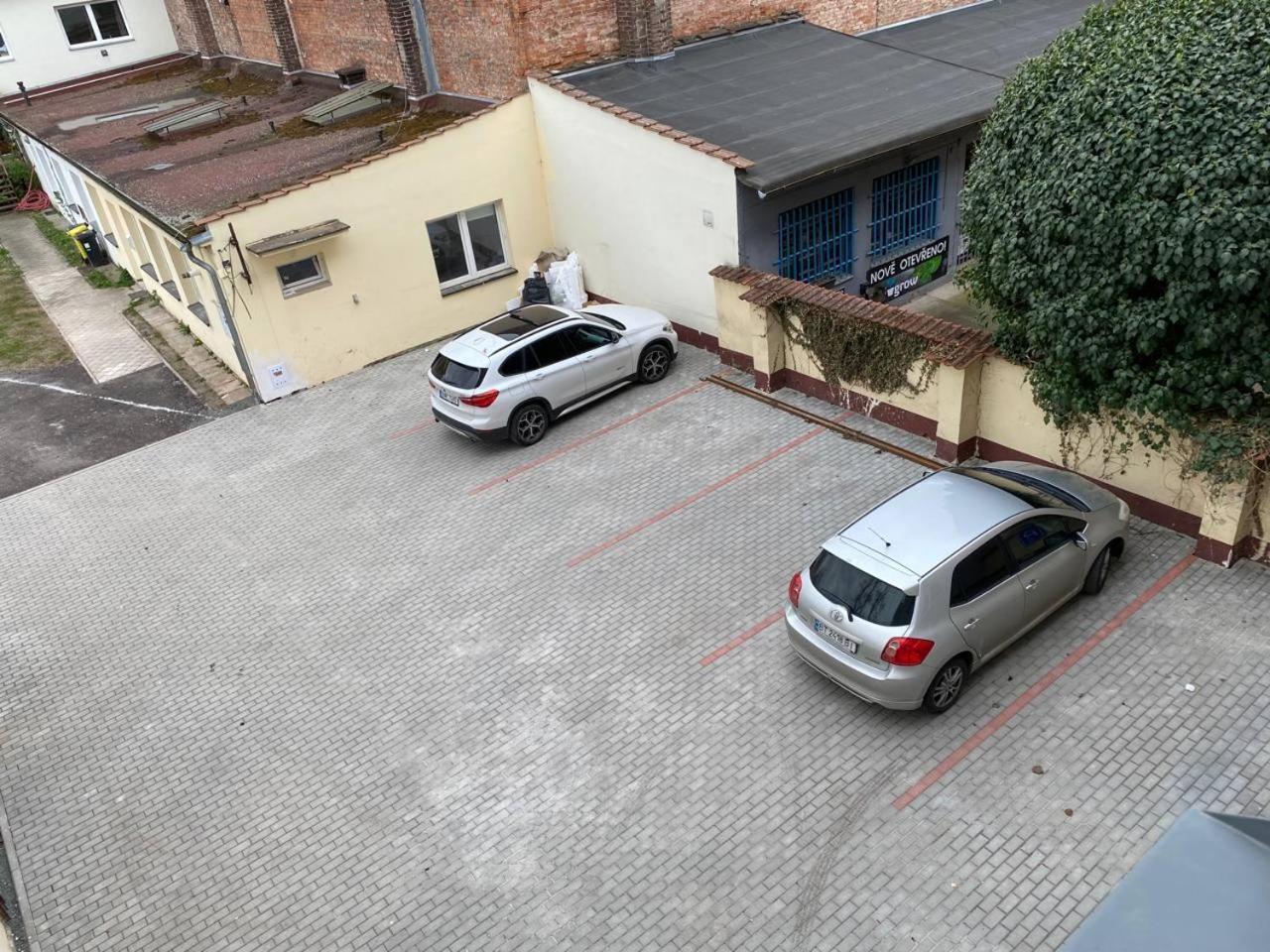 Perla Hradce 103 Apartment Hradec Kralove Bagian luar foto