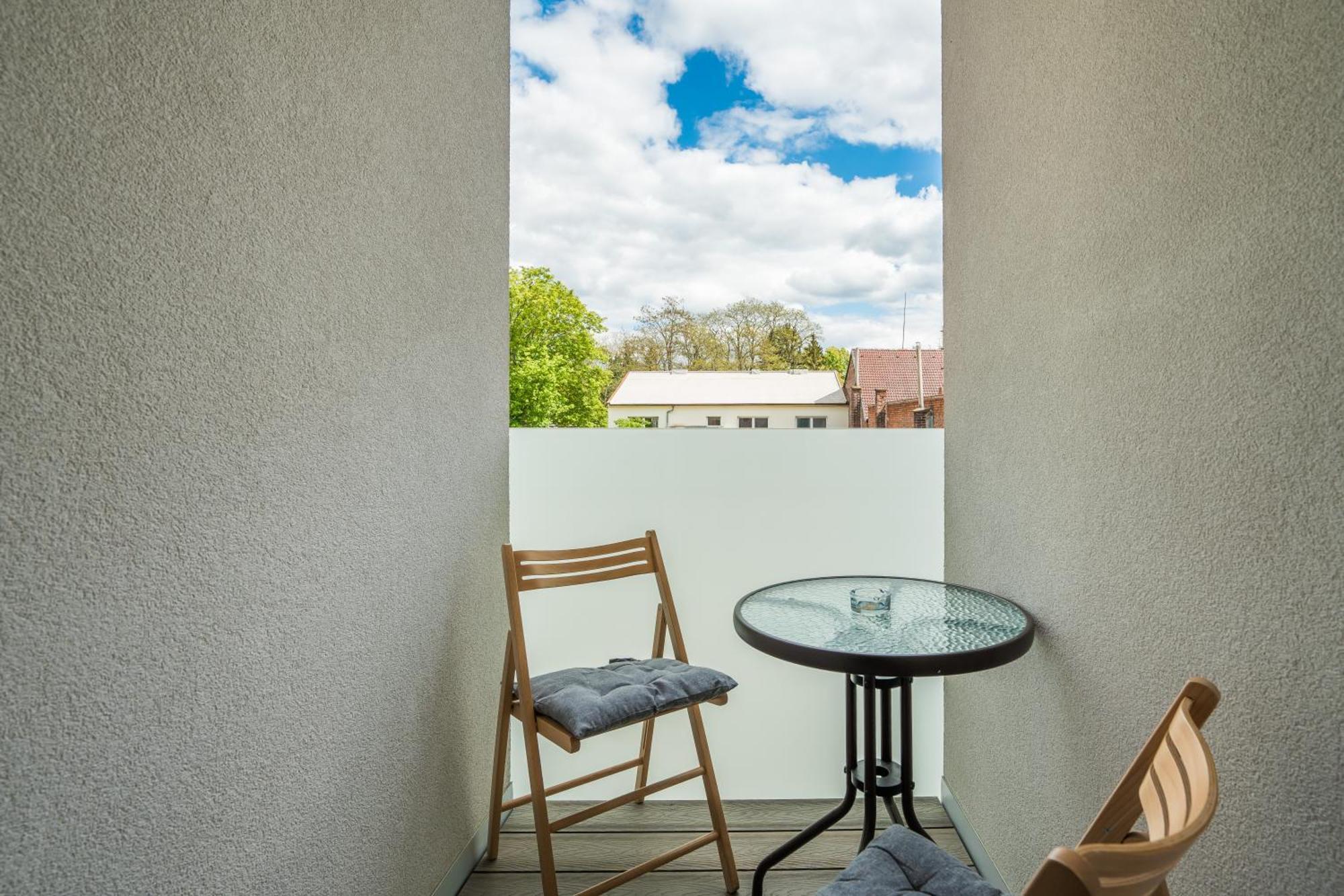 Perla Hradce 103 Apartment Hradec Kralove Bagian luar foto