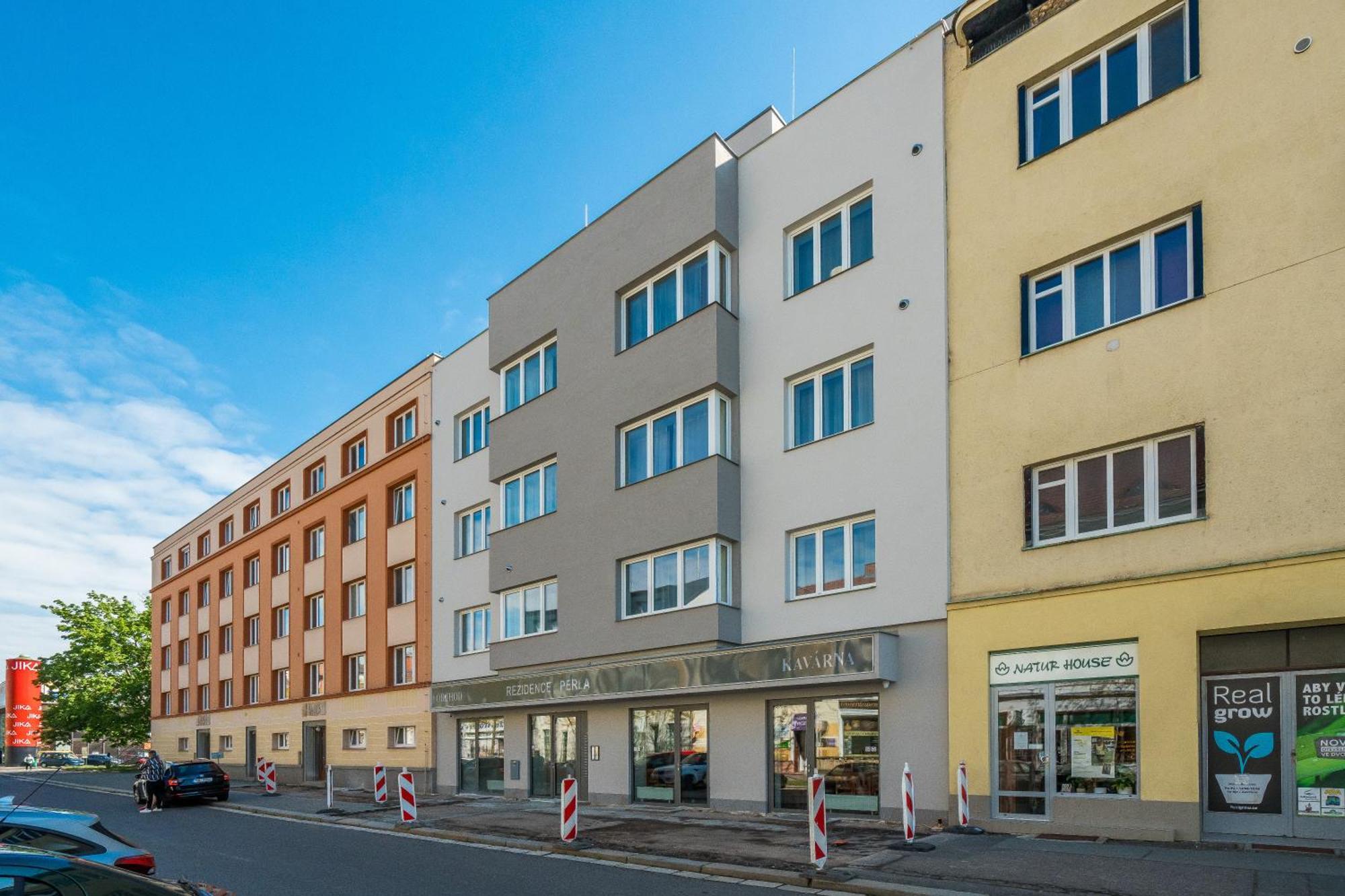 Perla Hradce 103 Apartment Hradec Kralove Bagian luar foto