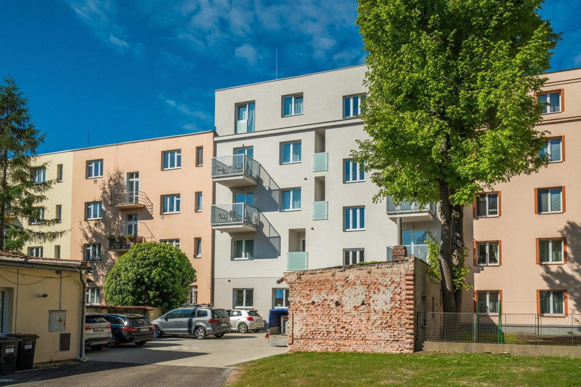 Perla Hradce 103 Apartment Hradec Kralove Bagian luar foto